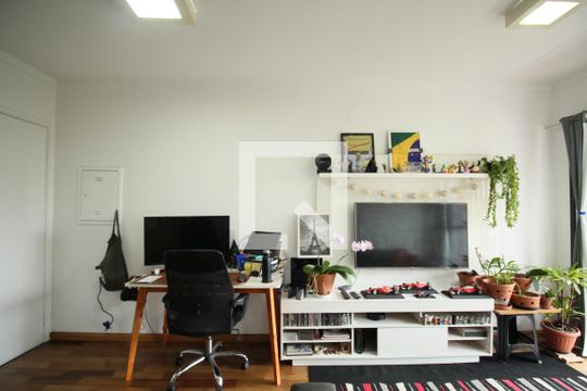 Sala de apartamento à venda com 1 quarto, 42m² em Vila Suzana, São Paulo