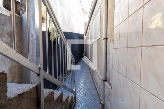 Corredor de casa à venda com 5 quartos, 250m² em Vila Nhocuné, São Paulo