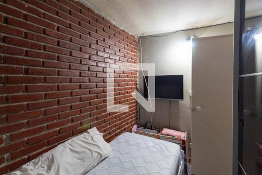 Quarto 1 de casa à venda com 5 quartos, 250m² em Vila Nhocuné, São Paulo