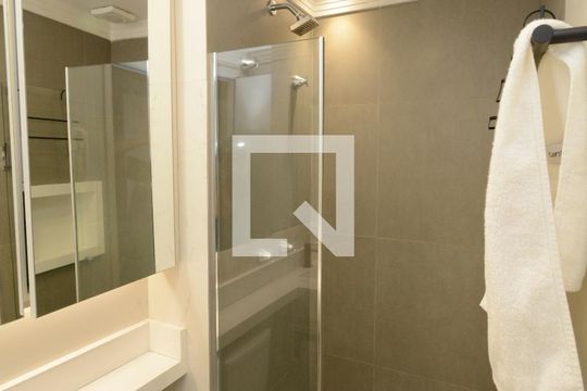 Banheiro da Suíte de apartamento à venda com 2 quartos, 42m² em Socorro, São Paulo