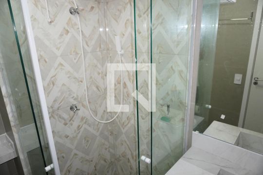 Banheiro de kitnet/studio à venda com 1 quarto, 26m² em Cerqueira César, São Paulo
