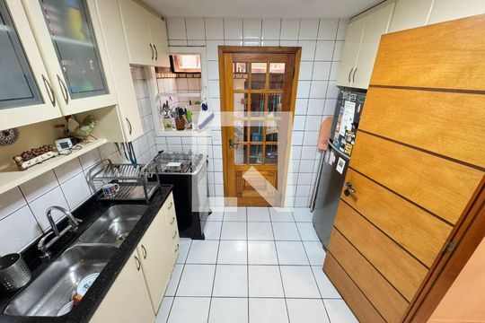 Cozinha de casa de condomínio à venda com 3 quartos, 200m² em Recreio dos Bandeirantes, Rio de Janeiro