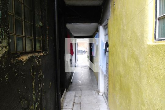 Área comum de casa à venda com 3 quartos, 80m² em Vila Sabrina, São Paulo