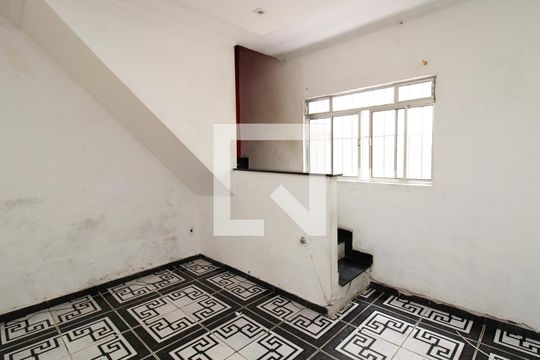 Sala de casa à venda com 3 quartos, 80m² em Vila Sabrina, São Paulo