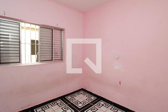 Quarto 2 de casa à venda com 3 quartos, 80m² em Vila Sabrina, São Paulo