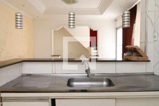 Cozinha de casa à venda com 3 quartos, 80m² em Vila Sabrina, São Paulo