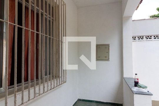 Varanda de casa à venda com 3 quartos, 150m² em Jardim Sulacap, Rio de Janeiro