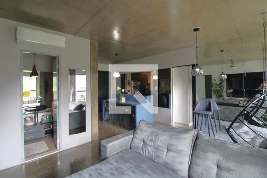 Sala de apartamento à venda com 2 quartos, 71m² em Usina Piratininga, São Paulo