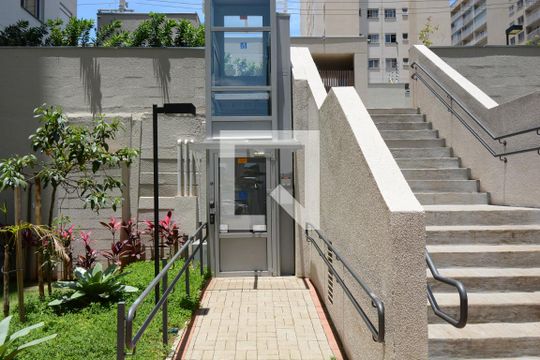 Área comum - Elevador PcD de apartamento à venda com 2 quartos, 33m² em Vila Santa Catarina, São Paulo