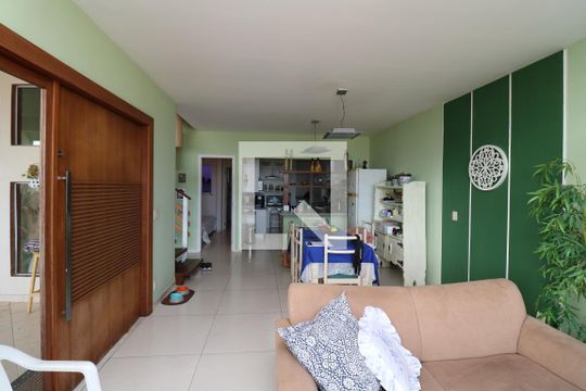 Sala 2 de casa à venda com 5 quartos, 333m² em Jardim Guanabara, Rio de Janeiro