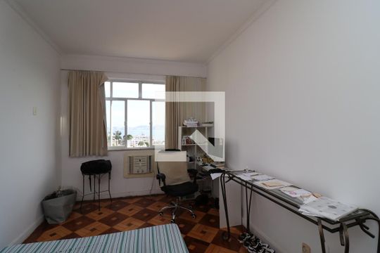 Quarto 1 de casa à venda com 5 quartos, 333m² em Jardim Guanabara, Rio de Janeiro