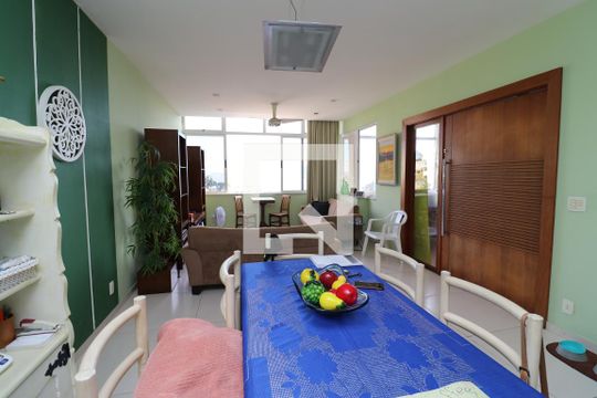 Sala 2 de casa à venda com 5 quartos, 333m² em Jardim Guanabara, Rio de Janeiro