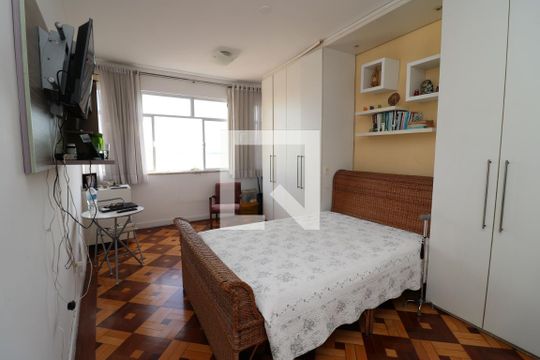Suíte 2 de casa à venda com 5 quartos, 333m² em Jardim Guanabara, Rio de Janeiro