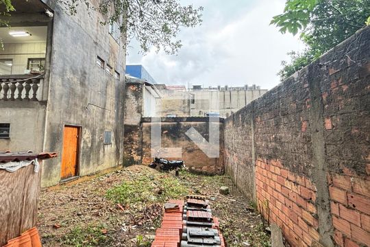 Quintal de casa à venda com 2 quartos, 160m² em Vila Príncipe de Gales, Santo André
