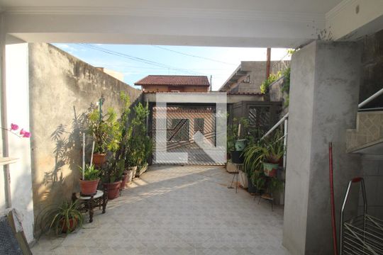 Garagem de casa à venda com 3 quartos, 257m² em Vila Ester (zona Norte), São Paulo