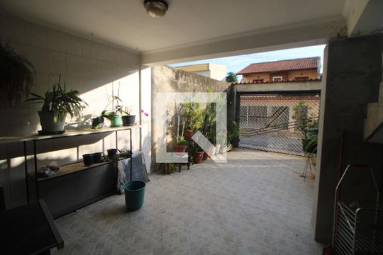 Garagem de casa à venda com 3 quartos, 257m² em Vila Ester (zona Norte), São Paulo