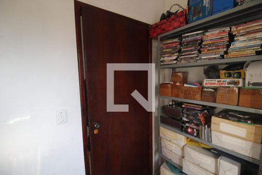 Quarto 2 de casa à venda com 3 quartos, 257m² em Vila Ester (zona Norte), São Paulo