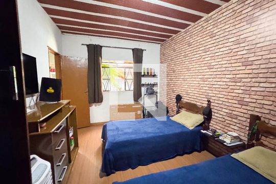 Quarto 3 de casa à venda com 4 quartos, 360m² em Santa Helena, Belo Horizonte