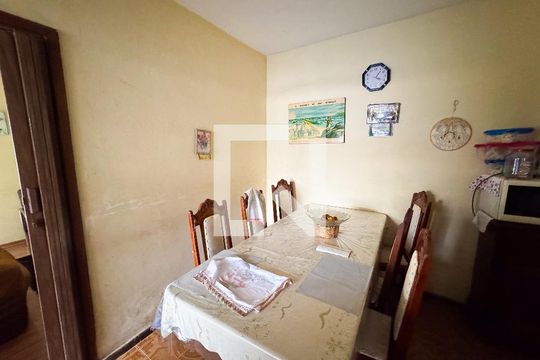 Cozinha de casa à venda com 4 quartos, 360m² em Santa Helena, Belo Horizonte
