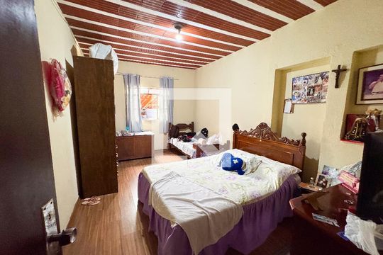 Quarto 4 de casa à venda com 4 quartos, 360m² em Santa Helena, Belo Horizonte