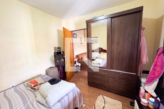 Casa à venda com 4 quartos, 360m² em Santa Helena, Belo Horizonte