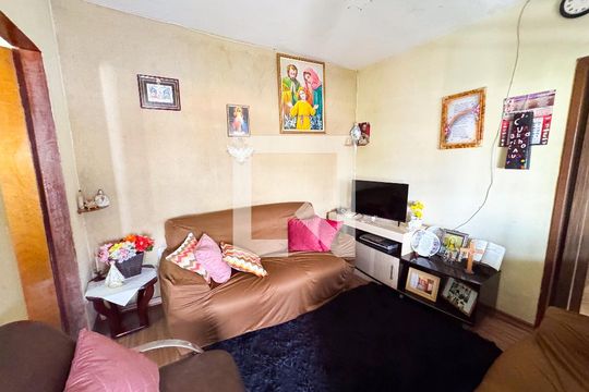 Sala de casa à venda com 4 quartos, 360m² em Santa Helena, Belo Horizonte