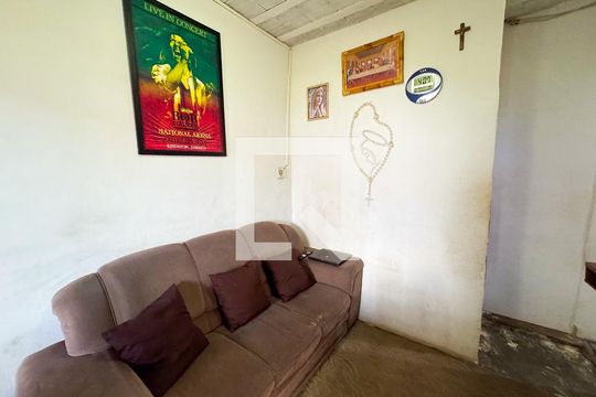 Sala de casa à venda com 4 quartos, 360m² em Santa Helena, Belo Horizonte