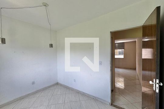 Quarto de casa à venda com 1 quarto, 32m² em Vargem Grande, Rio de Janeiro