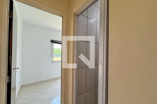 Corredor de casa à venda com 1 quarto, 32m² em Vargem Grande, Rio de Janeiro