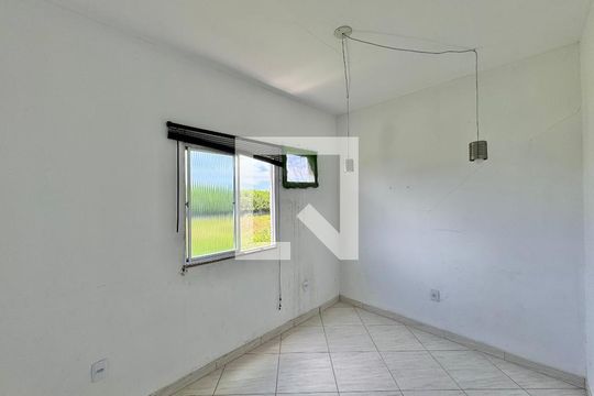Quarto de casa à venda com 1 quarto, 32m² em Vargem Grande, Rio de Janeiro
