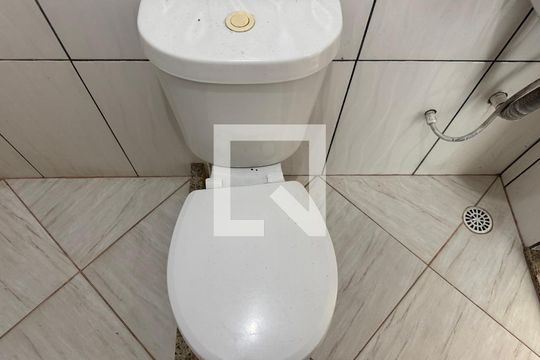 Banheiro Social de casa à venda com 1 quarto, 32m² em Vargem Grande, Rio de Janeiro
