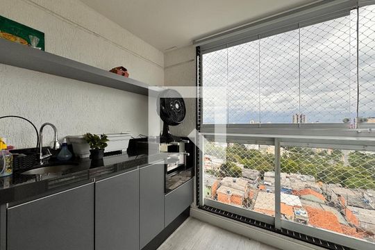 Sacada da sala de apartamento à venda com 2 quartos, 62m² em Paraíso, Santo André