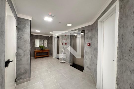 Hall social de apartamento à venda com 2 quartos, 62m² em Paraíso, Santo André