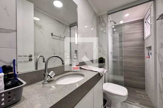 Banheiro de apartamento à venda com 2 quartos, 62m² em Paraíso, Santo André