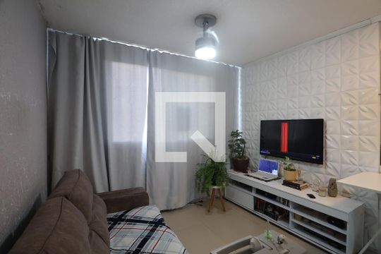 Sala de apartamento à venda com 2 quartos, 42m² em Mato Grande, Canoas