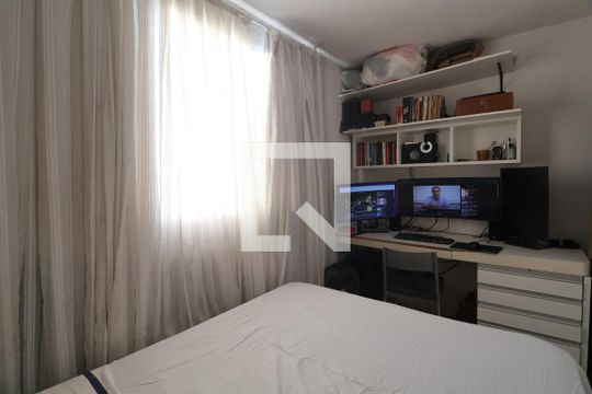 Quarto 1 de apartamento à venda com 2 quartos, 42m² em Mato Grande, Canoas