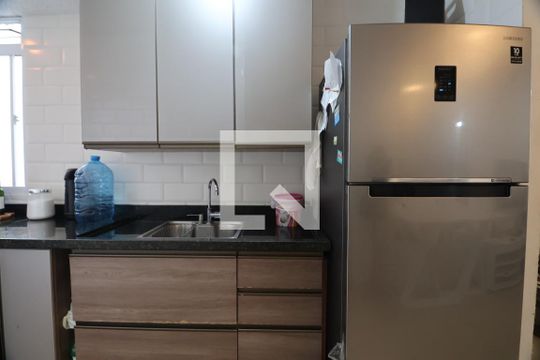Cozinha de apartamento à venda com 2 quartos, 42m² em Mato Grande, Canoas