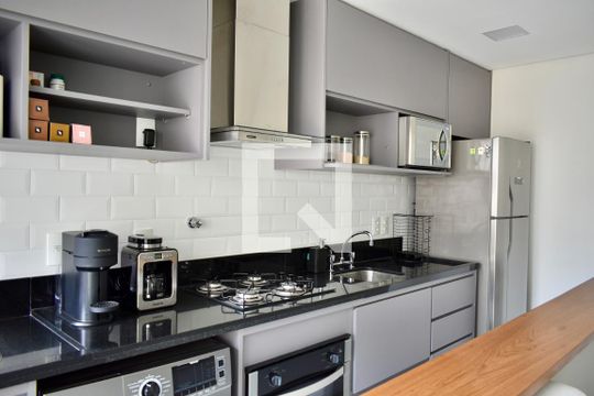 Cozinha de apartamento à venda com 1 quarto, 37m² em Vila Clementino, São Paulo