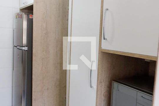 Cozinha de apartamento à venda com 2 quartos, 52m² em São Pedro, Osasco