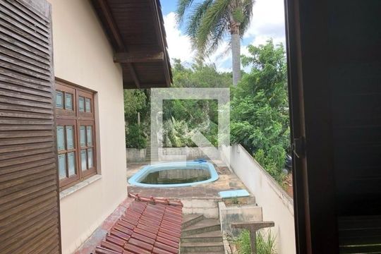 Vista de casa para alugar com 4 quartos, 460m² em Cristal, Porto Alegre