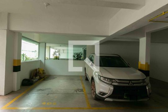 Garagem de apartamento à venda com 3 quartos, 180m² em Santa Branca, Belo Horizonte