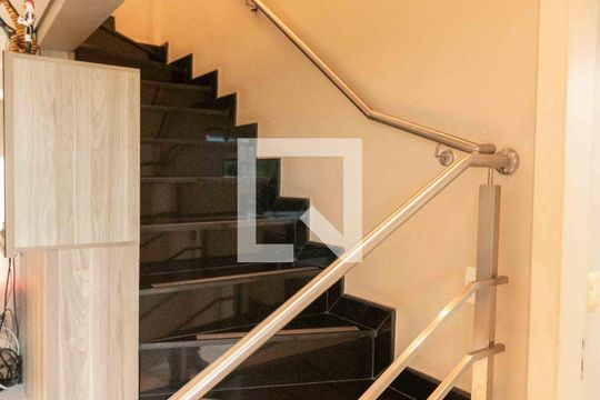 Escada de apartamento à venda com 3 quartos, 180m² em Santa Branca, Belo Horizonte