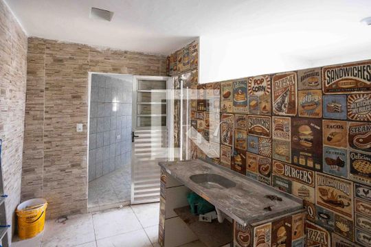 Cozinha de casa para alugar com 2 quartos, 72m² em Vila Nogueira, Diadema