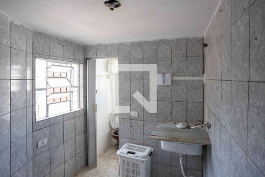 Área de Serviço de casa para alugar com 2 quartos, 72m² em Vila Nogueira, Diadema