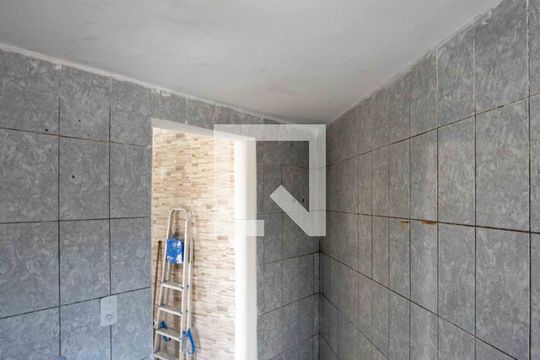 Área de Serviço de casa para alugar com 2 quartos, 72m² em Vila Nogueira, Diadema