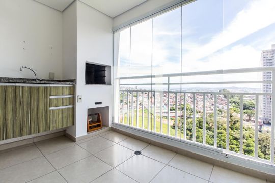 Varanda gourmet de apartamento à venda com 2 quartos, 83m² em Jardim Tupanci, Barueri