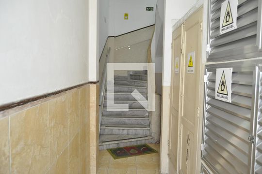 entrada  de apartamento à venda com 1 quarto, 40m² em Méier, Rio de Janeiro