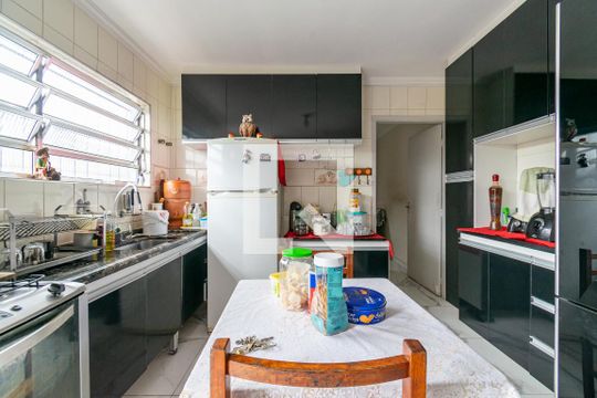 Cozinha de casa à venda com 3 quartos, 218m² em Vila Paulista, São Paulo