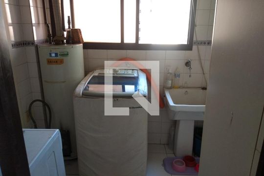 Lavanderia de apartamento à venda com 4 quartos, 120m² em Vila Suzana, São Paulo