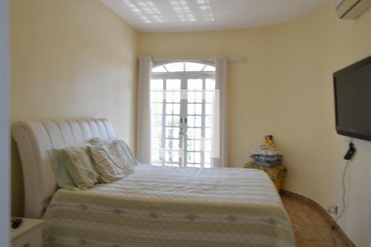 Suíte de casa à venda com 4 quartos, 339m² em Taquara, Rio de Janeiro